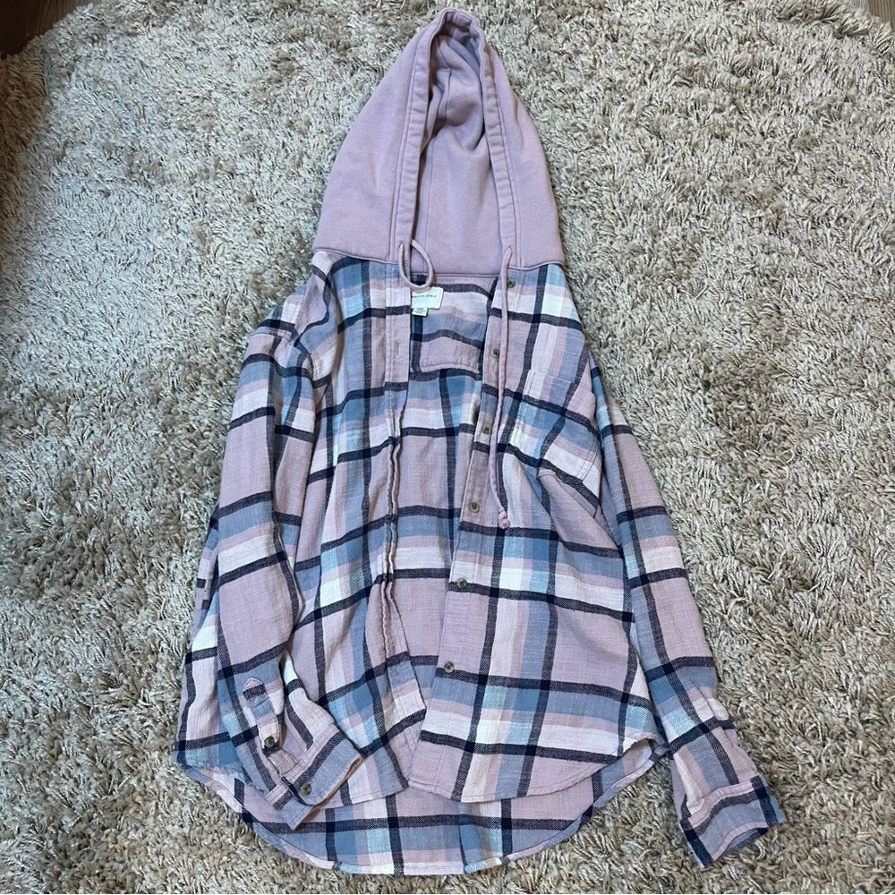 ⭐️final offer! American eagle flannel size medium